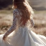 suknia ślubna z długim rękawem boho