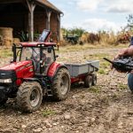 Jak wybrać i dbać o traktor RC, aby służył latami
